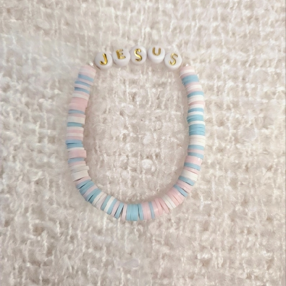 Pastel 'Jesus' Clay bead bracelet
